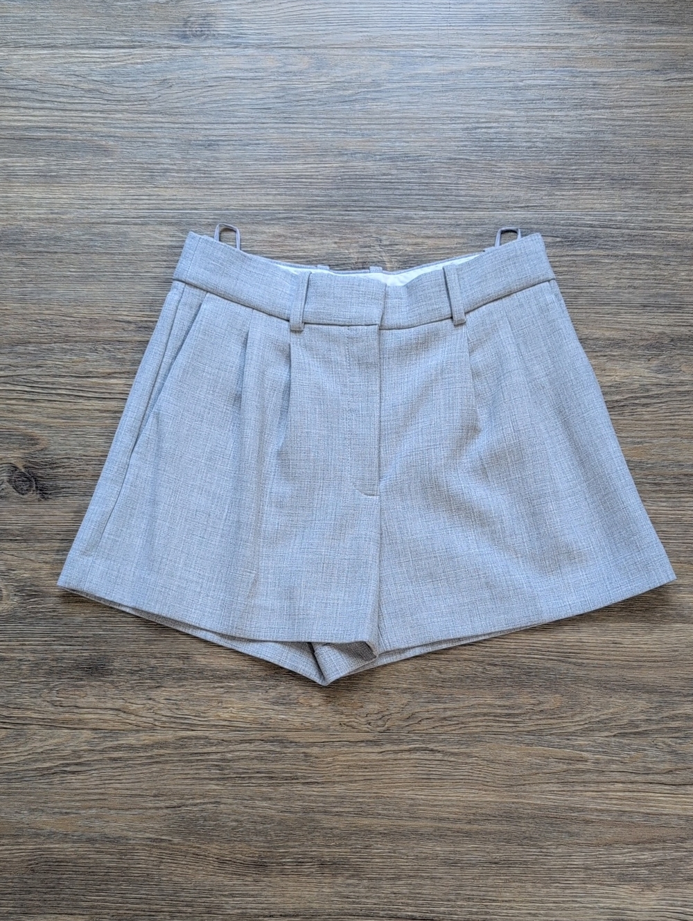 Aritzia - The Effortless Shorts Mini